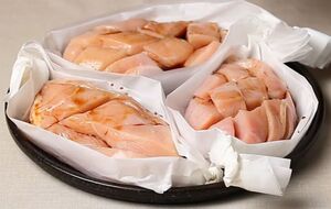 Выпекайте филе в разогретой духовке 40 минут при 180 °C