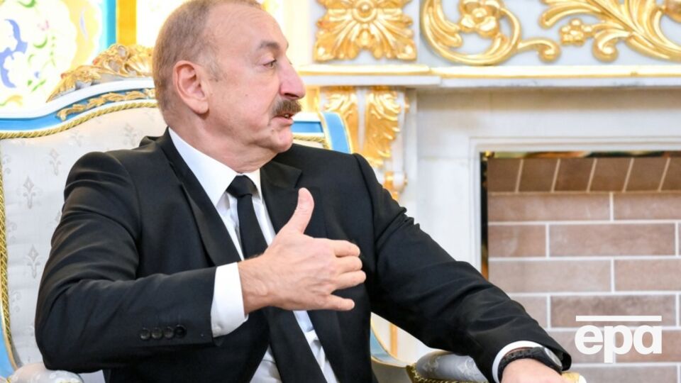 Алиев подчеркнул, что это не первый раз россияне целятся в здание посольства