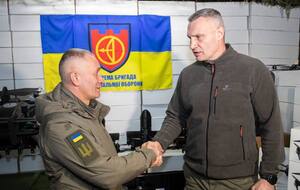 Кличко передав теробороні Києва 1,5 тис. БПЛА різних типів