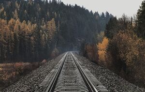 Движение грузов по Транссибирской магистрали из-за диверсии было заблокировано, отметили в ГУР МО