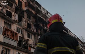 Влучання було в дев'ятиповерховий житловий будинок