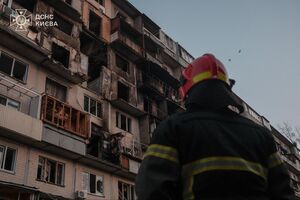 Влучання було в дев'ятиповерховий житловий будинок