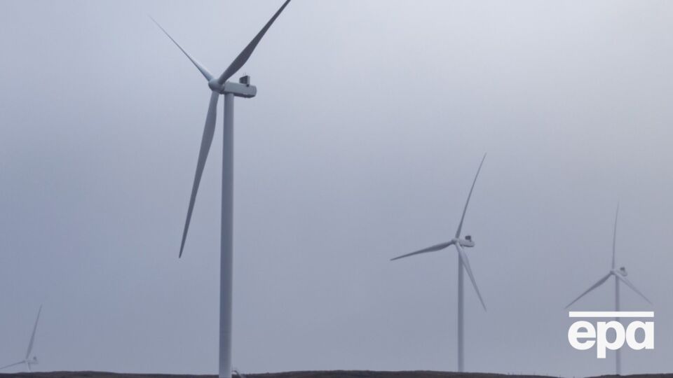 Трамп осудил переход британцев на возобновляемую энергию