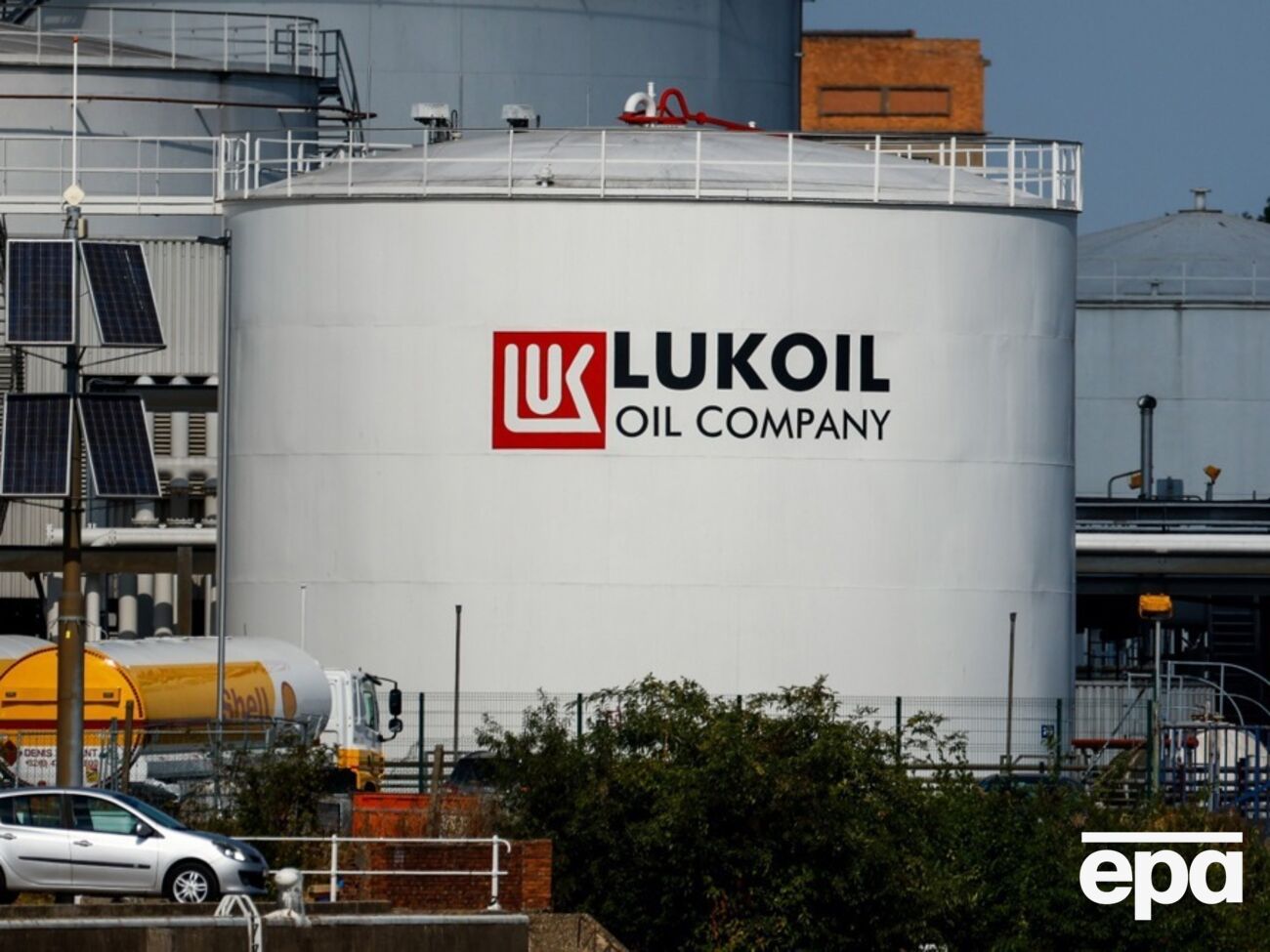 Терминал передан в управление аэропортом Кишинева из-за санкций США против "Лукойла"