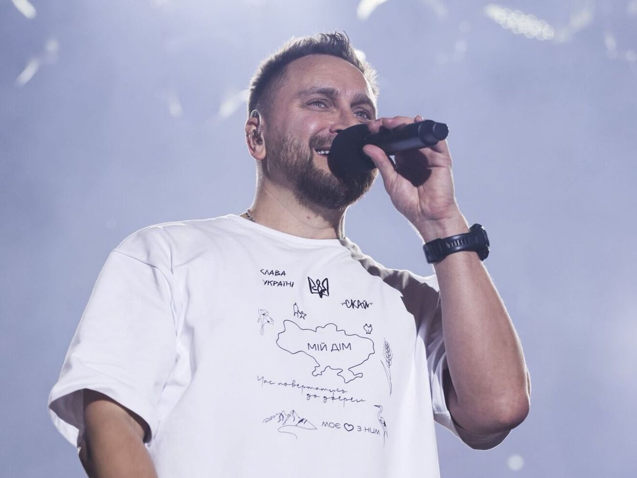 Собчук – бессменный фронтмен группы СКАЙ, которая была основана в 2001 году