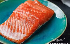 Солону рибу домашнього соління потрібно зберігати в холодильнику не більше ніж три дні