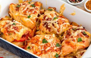 Для блюда понадобятся консервированные ананасы