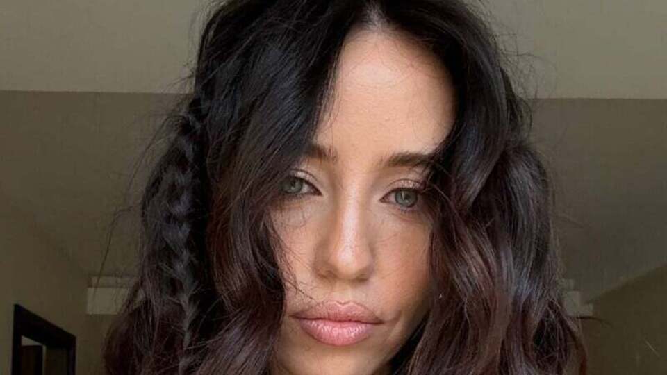 Новый трек Дорофеевой "Японія" занимает второе место в украинском хит-параде