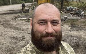 По словам Шандора, украинцы воюют в том числе и для того, чтобы исполнить желание Орбана – избежать соседства с Россией