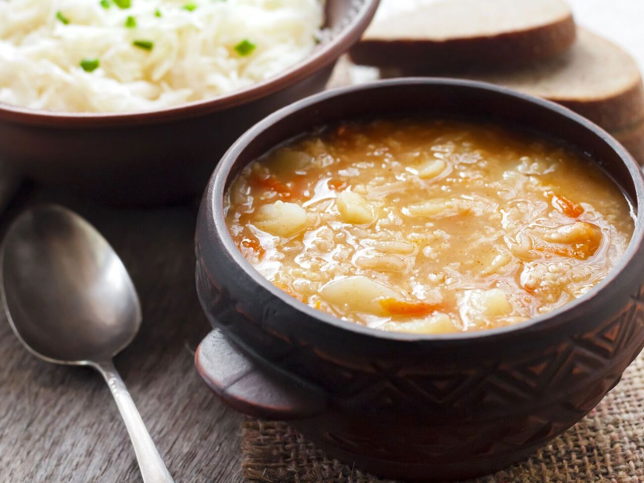 Для капусняку за цим рецептом квашена капуста не знадобиться