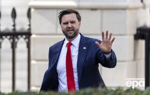 За даними ЗМІ, Венс не постраждав