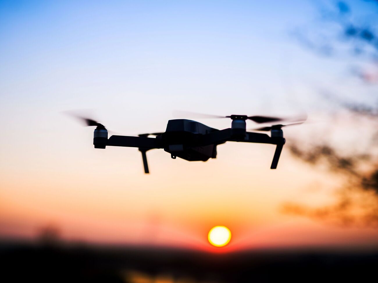 Оператори російських дронів дедалі частіше завдають ударів по власних штурмових підрозділах, розповіли в "Атеш"