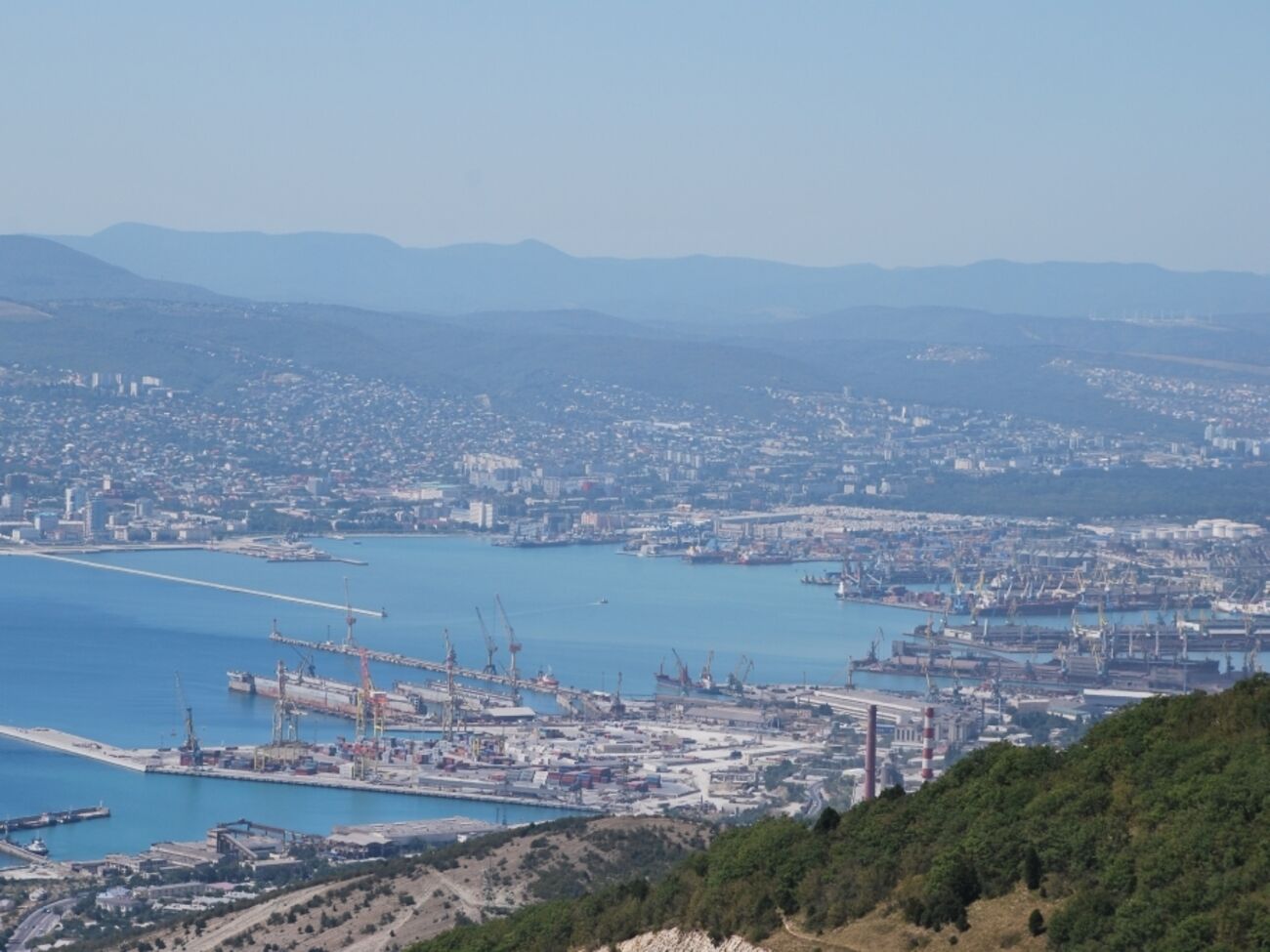 У Новоросійську вдень вантажили два танкери, зазначили ЗМІ