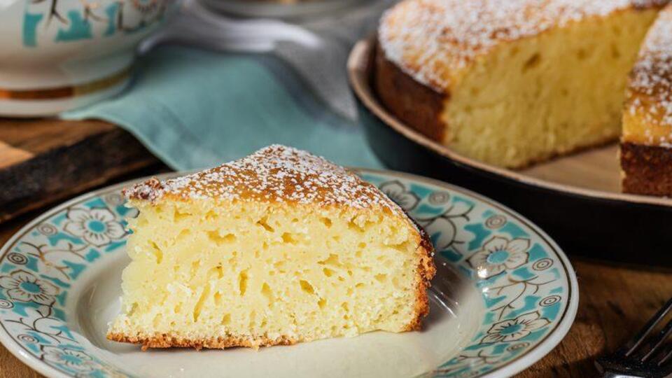 Манник подають охолодженим