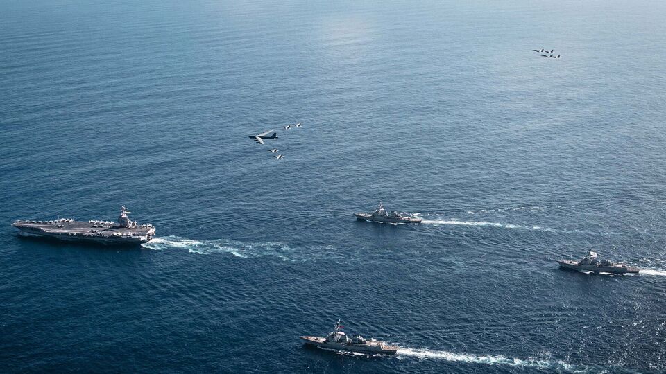 На борту USS Gerald R. Ford находятся более 4 тыс. моряков и десятки тактических самолетов, отметили Морские силы США