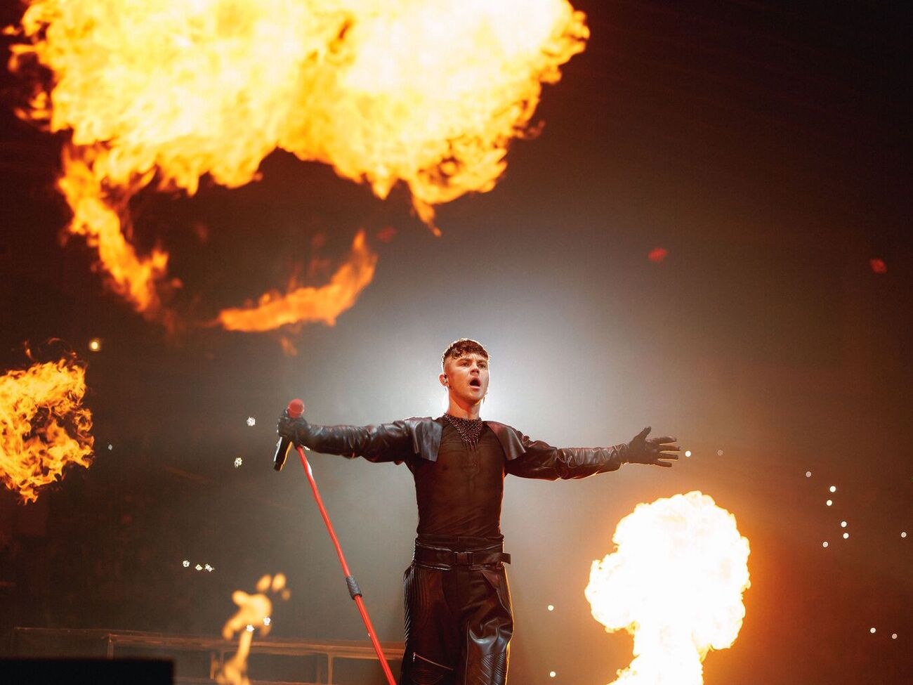 Пивоваров: Мы хотели, чтобы это уникальное шоу увидели все желающие, поэтому сделали аж семь концертов