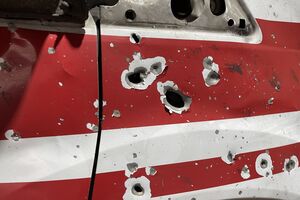 Пошкоджені дві машини швидкої допомоги