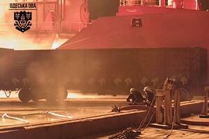 Обстрілом пошкоджено кілька цивільних суден