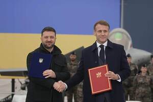 Зеленский и Макрон подписали соглашение о сотрудничестве в сфере приобретения Украиной оборонного оборудования