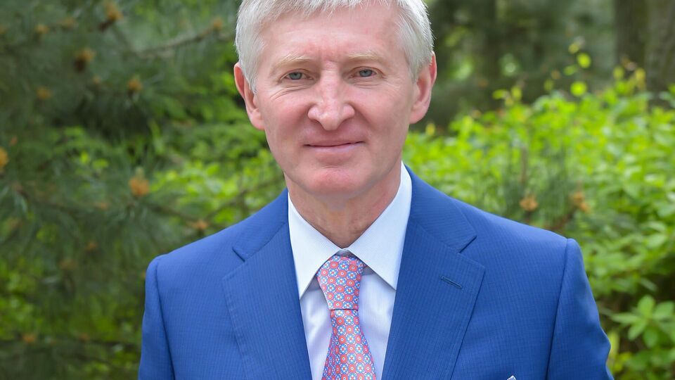 Ахметов обратился к коллегам и партнерам по случаю 25-летия компании СКМ