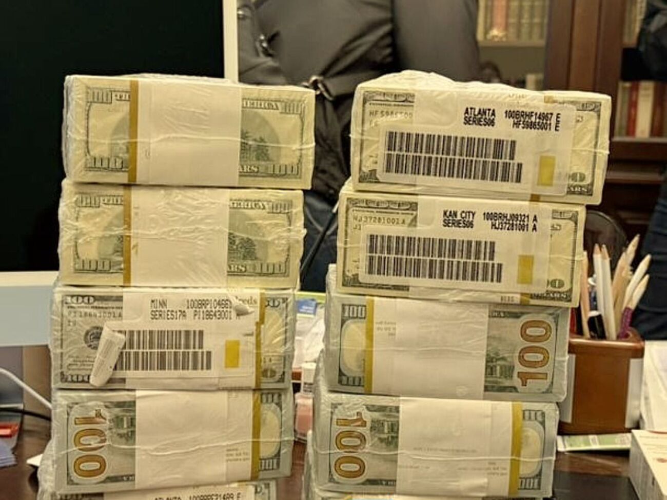 НАБУ: Никто не сможет нам ответить, как они попали в Украину