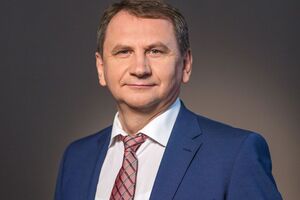 Остановка судебных разбирательств по делам с участием военных не блокирует защиту прав детей