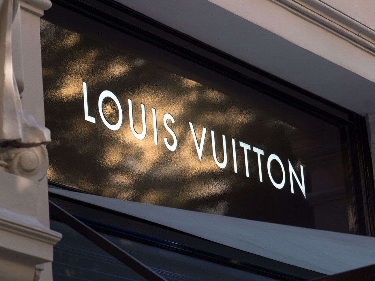 Сумма украденных вещей может достичь €300 тыс.