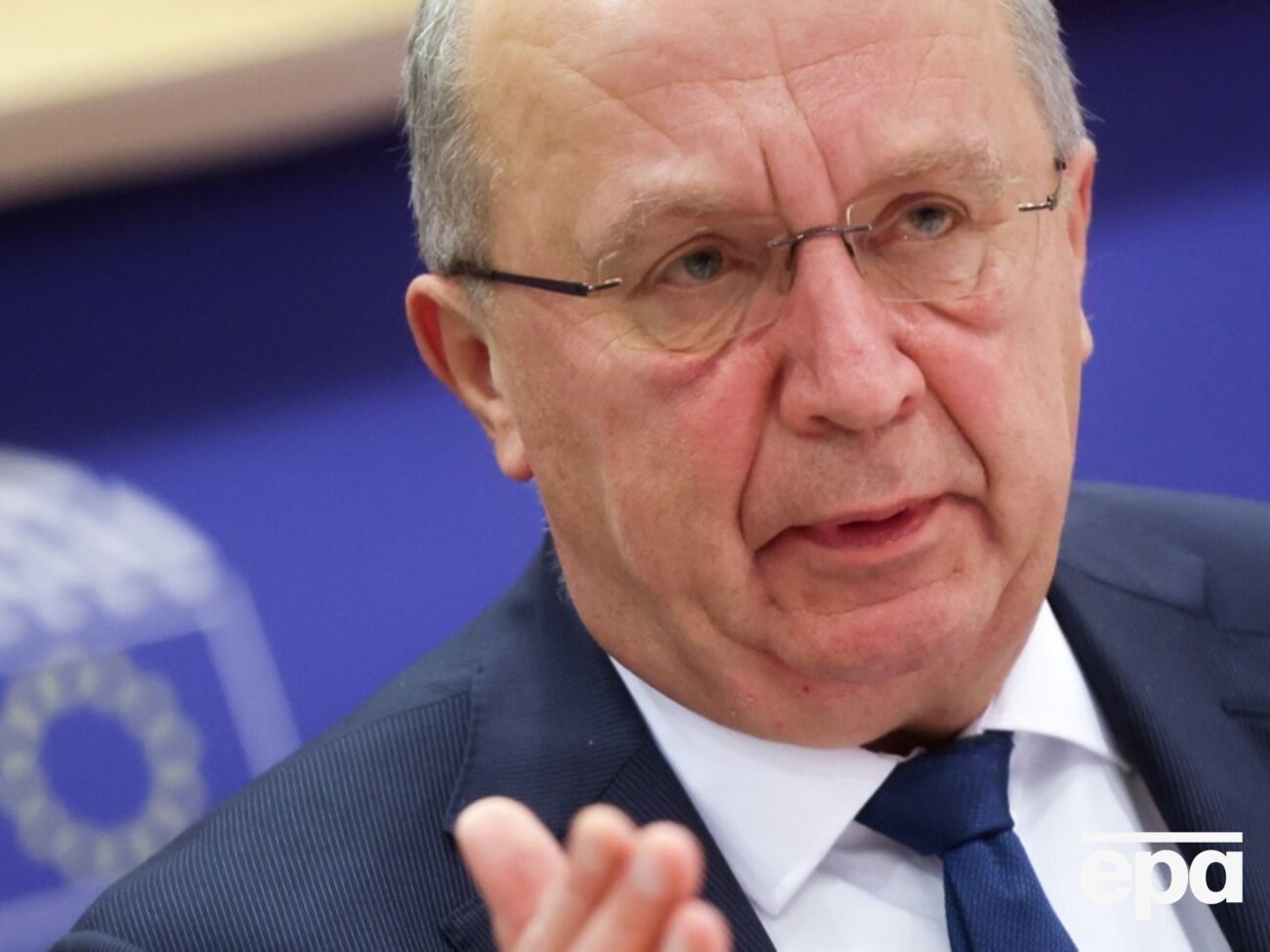 Кубілюс зазначив, що краще мати кілька гарантій для своєї безпеки