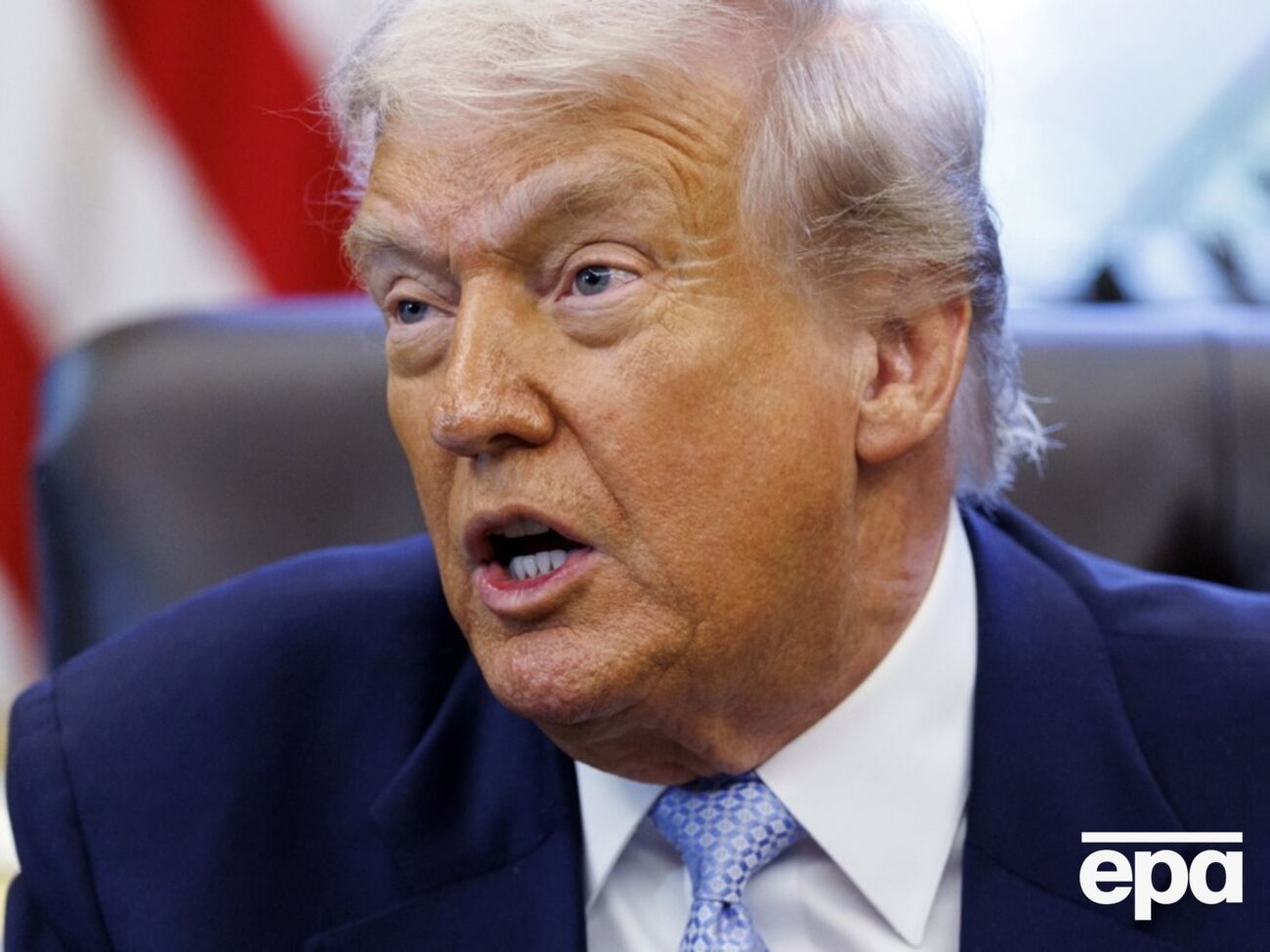 14 листопада президент США вказав пальцем в обличчя кореспондентці, пише ЗМІ