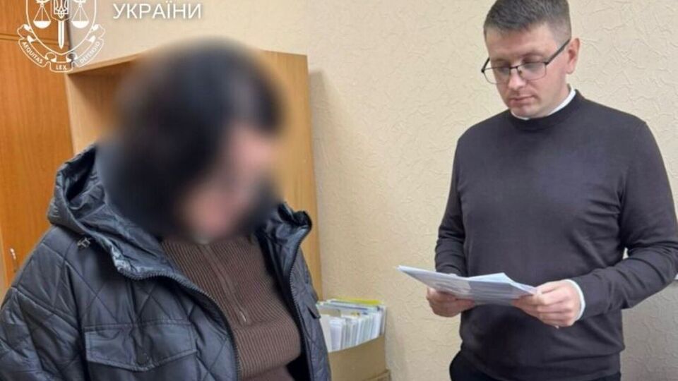 Законно нарахована заробітна плата фігурантки становила приблизно 19 тис. грн, уточнили в поліції