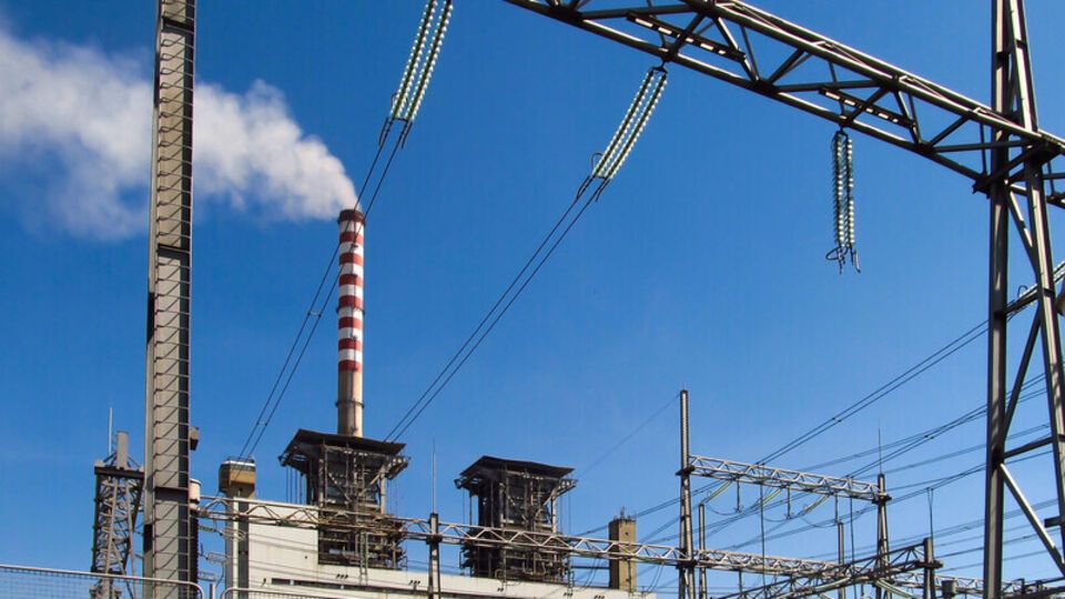 Тривають роботи з ліквідації наслідків масштабної ракетно-дронової атаки на енергетичну інфраструктуру, ідеться в повідомленні