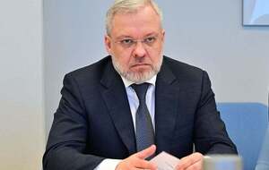 Стефанчук в сессионном зале подписал постановление об увольнении Галущенко