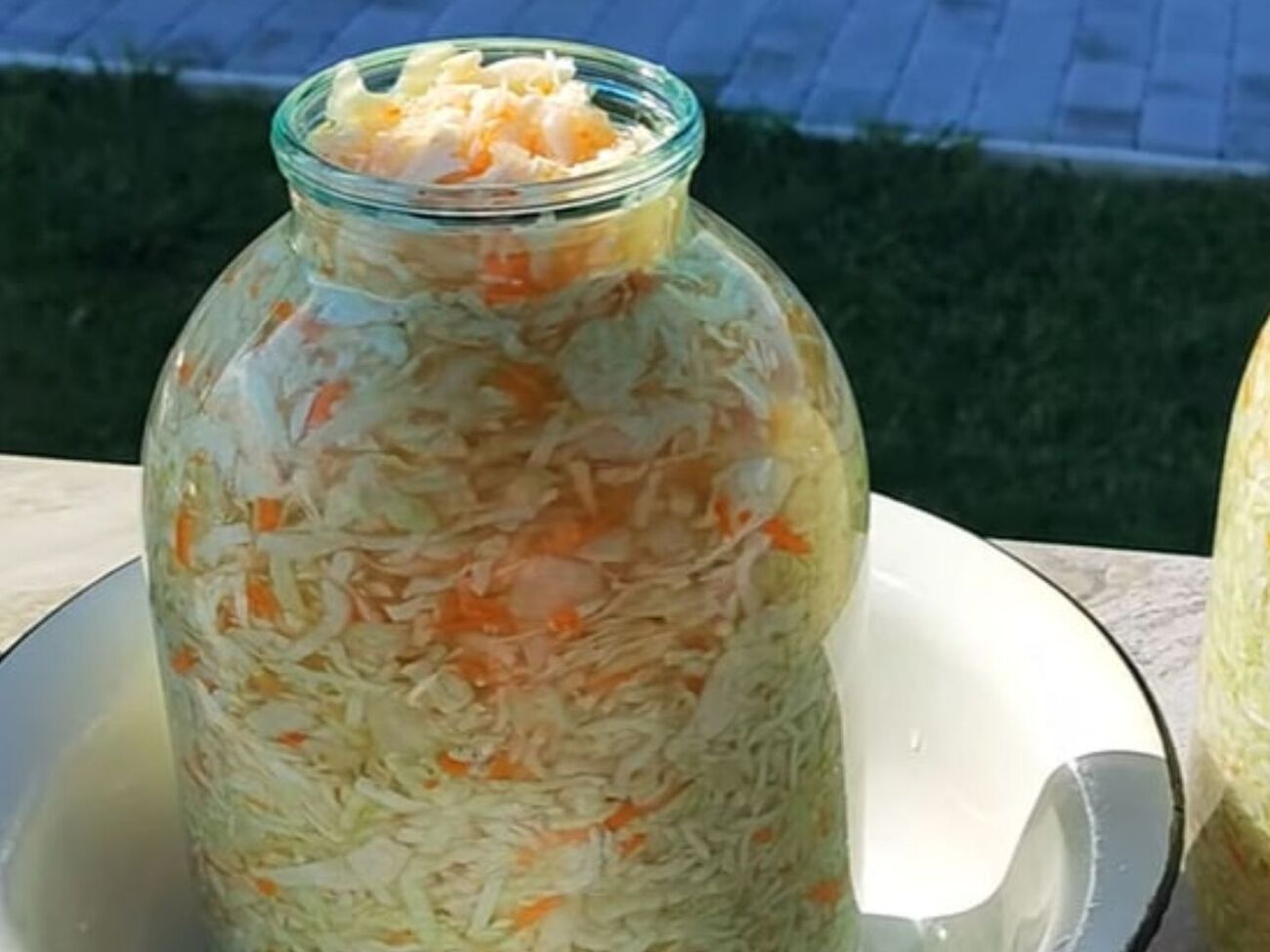 Капусту после приготовления нужно хранить в погребе