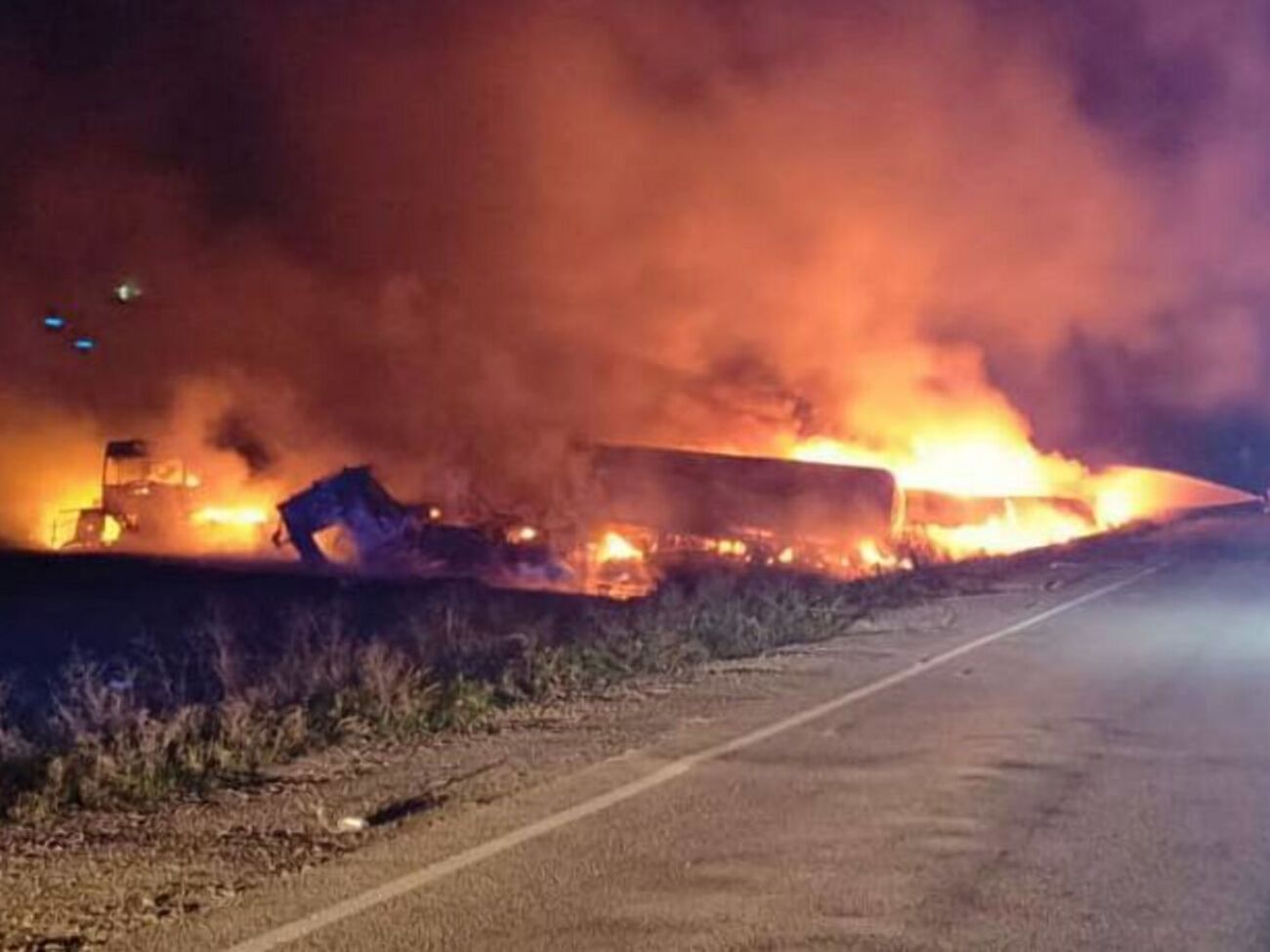 Личности двух человек, погибших в результате вражеского удара, сейчас устанавливаются