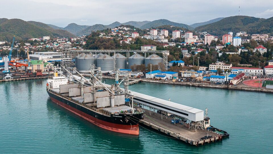 Дроны ударили по важному порту РФ в Краснодарском крае