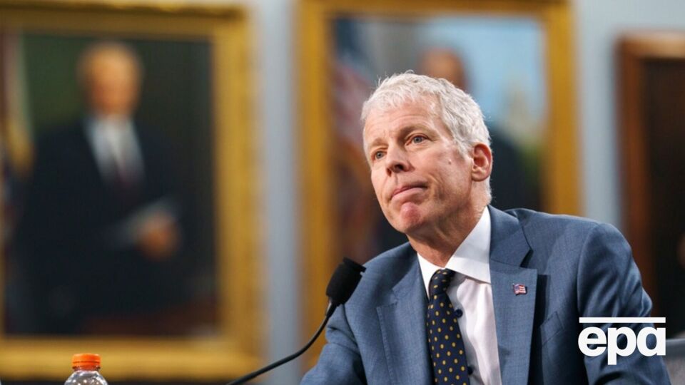 Райт объяснил, что речь идет о взрывах, которые энергетики называют "некритическими"