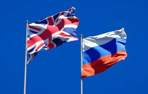 Посольство РФ в Великобритании: Нас не интересуют британские подводные коммуникации