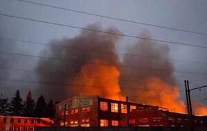 Россияне в первую очередь атакуют тяговые подстанции, чтобы поезда не могли двигаться на электротяге, заявил Лещенко