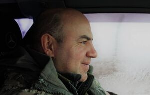 Арестовщина несеться з кожної праски. Тільки тепер – під парасолькою США