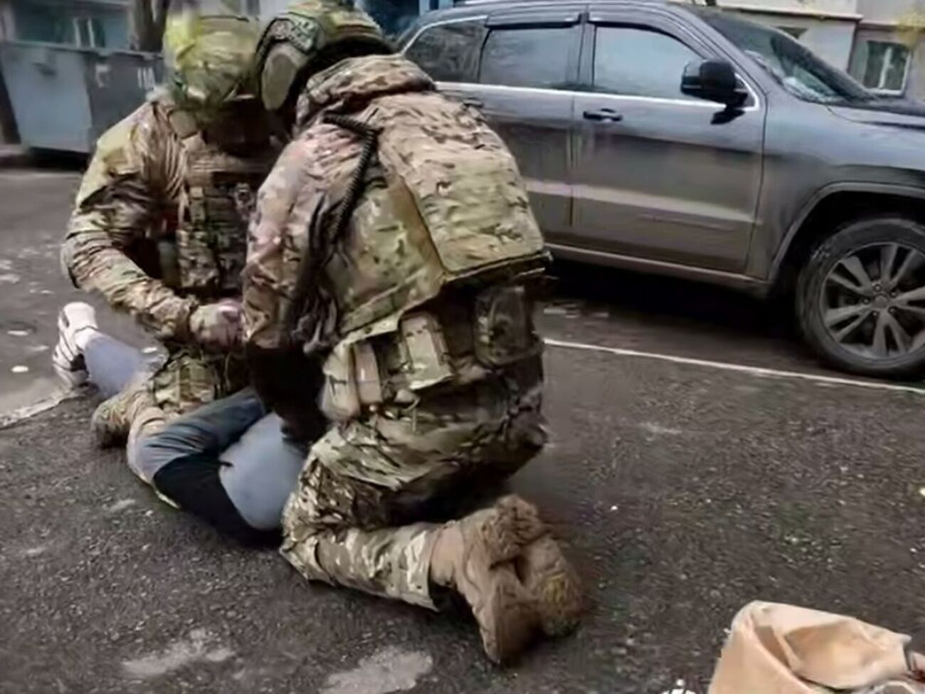 ФСБ показала видео якобы задержания