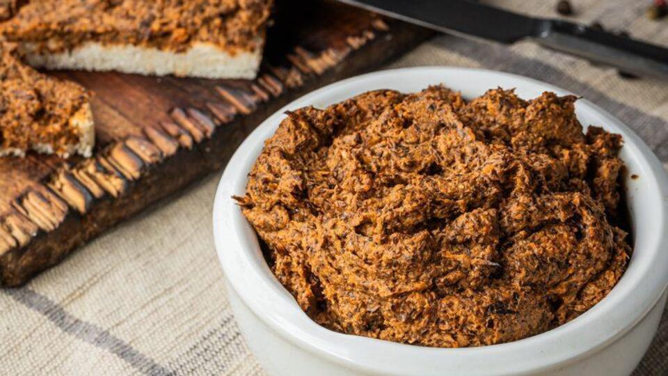 Паштет подают охлажденным