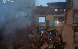В результате удара по жилым домам в Тернополе погибли 26 человек, еще 18 человек считаются пропавшими без вести