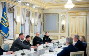 Команди України і США працюватимуть над пунктами плану для закінчення війни, розповів після зустрічі з Дрісколлом Зеленський