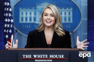 США одинаково слушают обе стороны противостояния, утверждает Ливитт