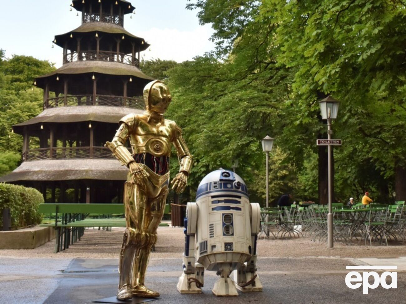 Дроидов показывали в "Звездных войнах"