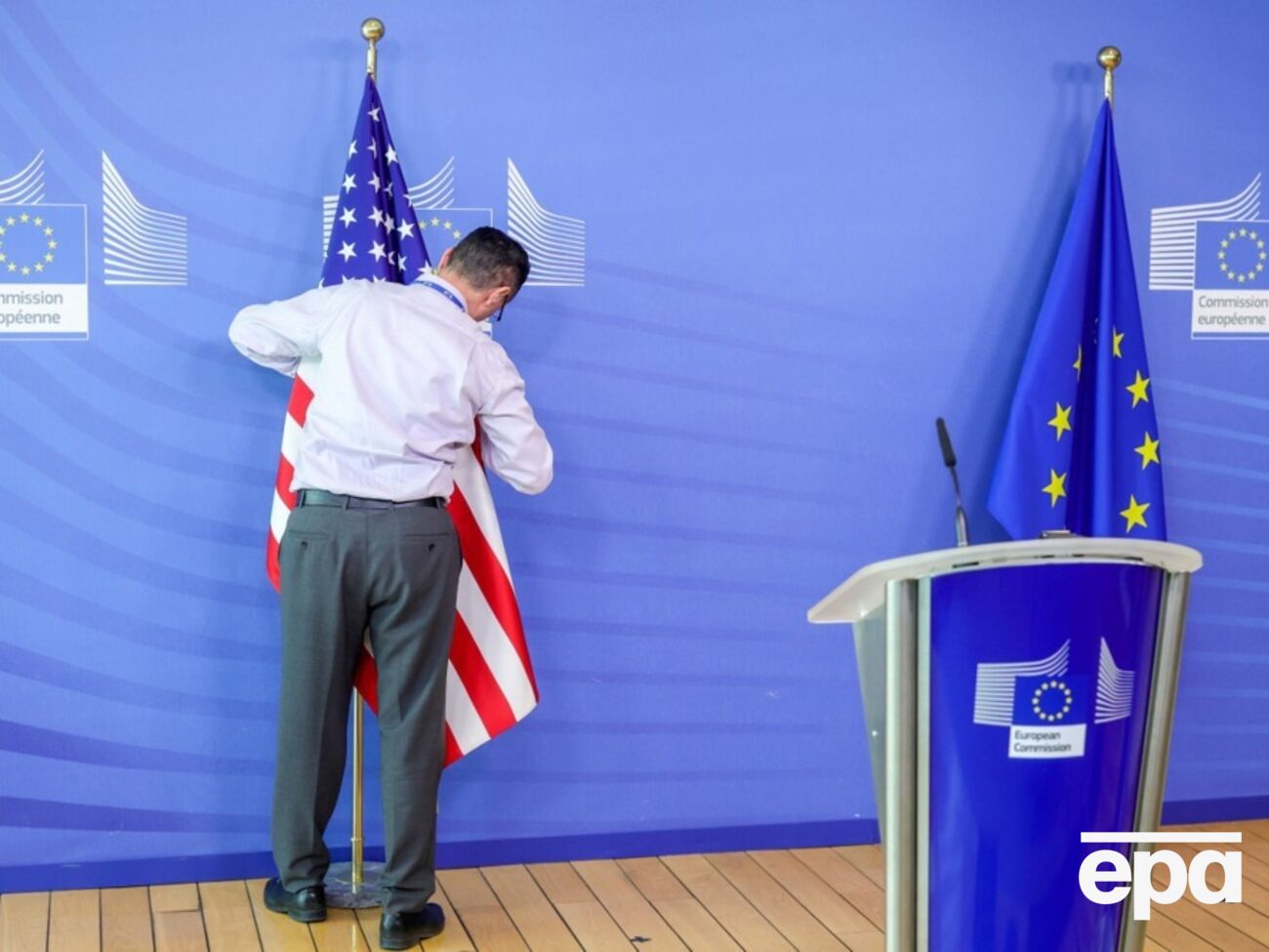 Пропозиція США викликала тривогу в європейських столицях, зокрема через те, що їх повністю видалили з процесу розроблення мирного плану, ідеться у статті