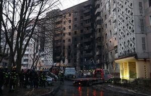 Мужчину, который помогал спасать людей из многоэтажки на улице 15 Апреля, хотят наградить