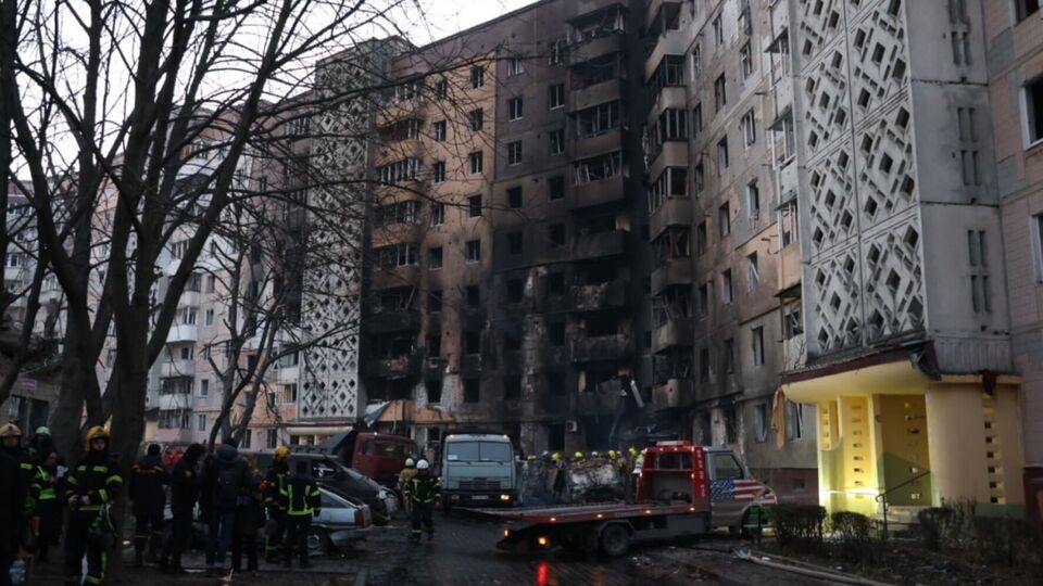 Мужчину, который помогал спасать людей из многоэтажки на улице 15 Апреля, хотят наградить