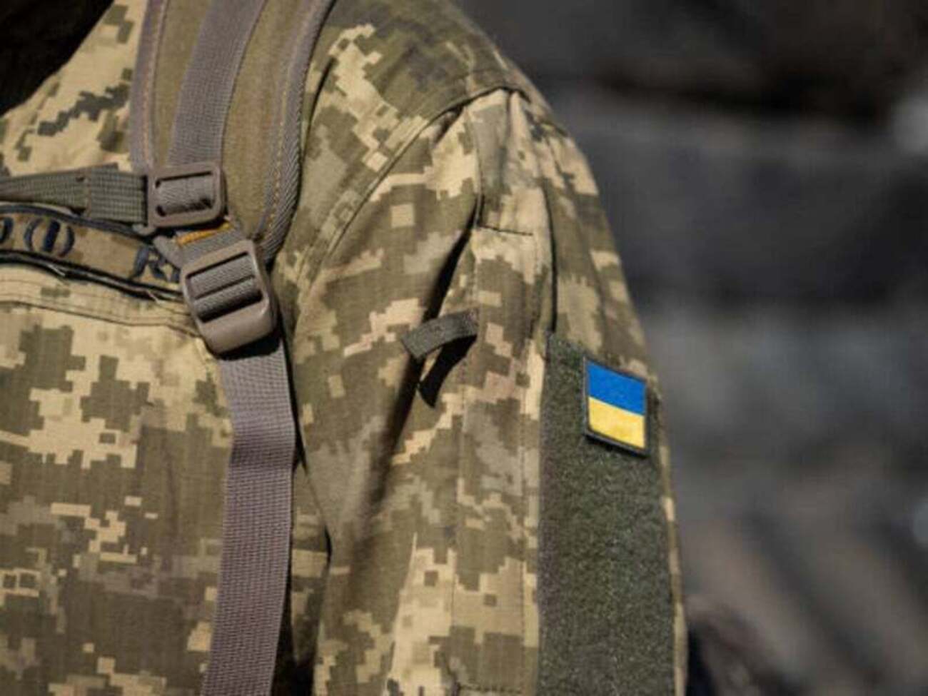 42-летний мобилизованный военнослужащий, который получил тяжелые ранения, впоследствии умер, пишет СМИ