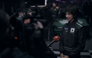 Режисер стрічки зазначив, що прагнув зняти кіно про часи, коли молодість перебуває під тиском війни